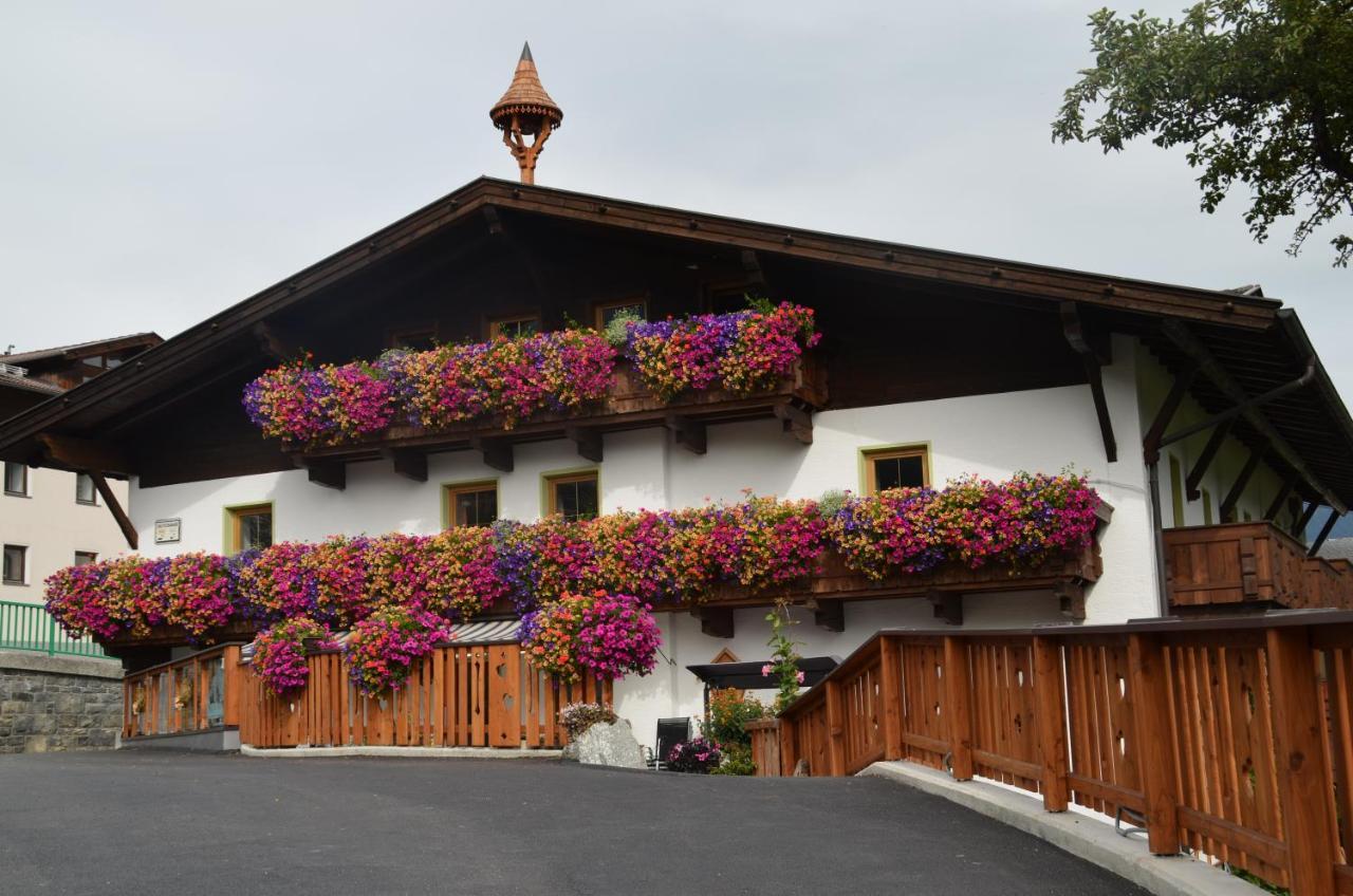 Pension Kirchbrugger Telfes im Stubai Εξωτερικό φωτογραφία